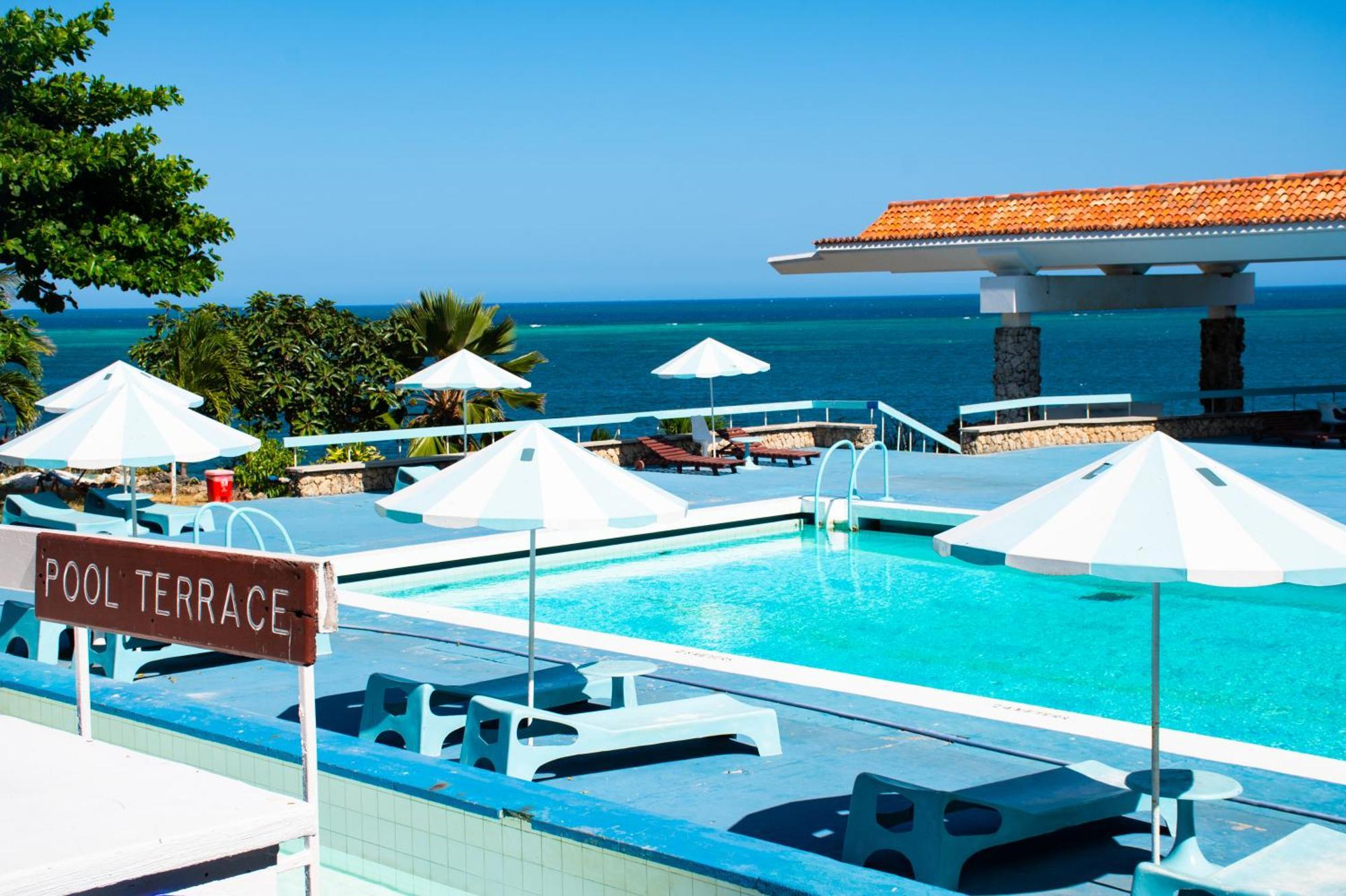 Mombasa Beach Hotel Exterior photo
